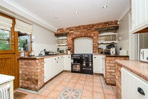 Photo 33- click for photo gallery